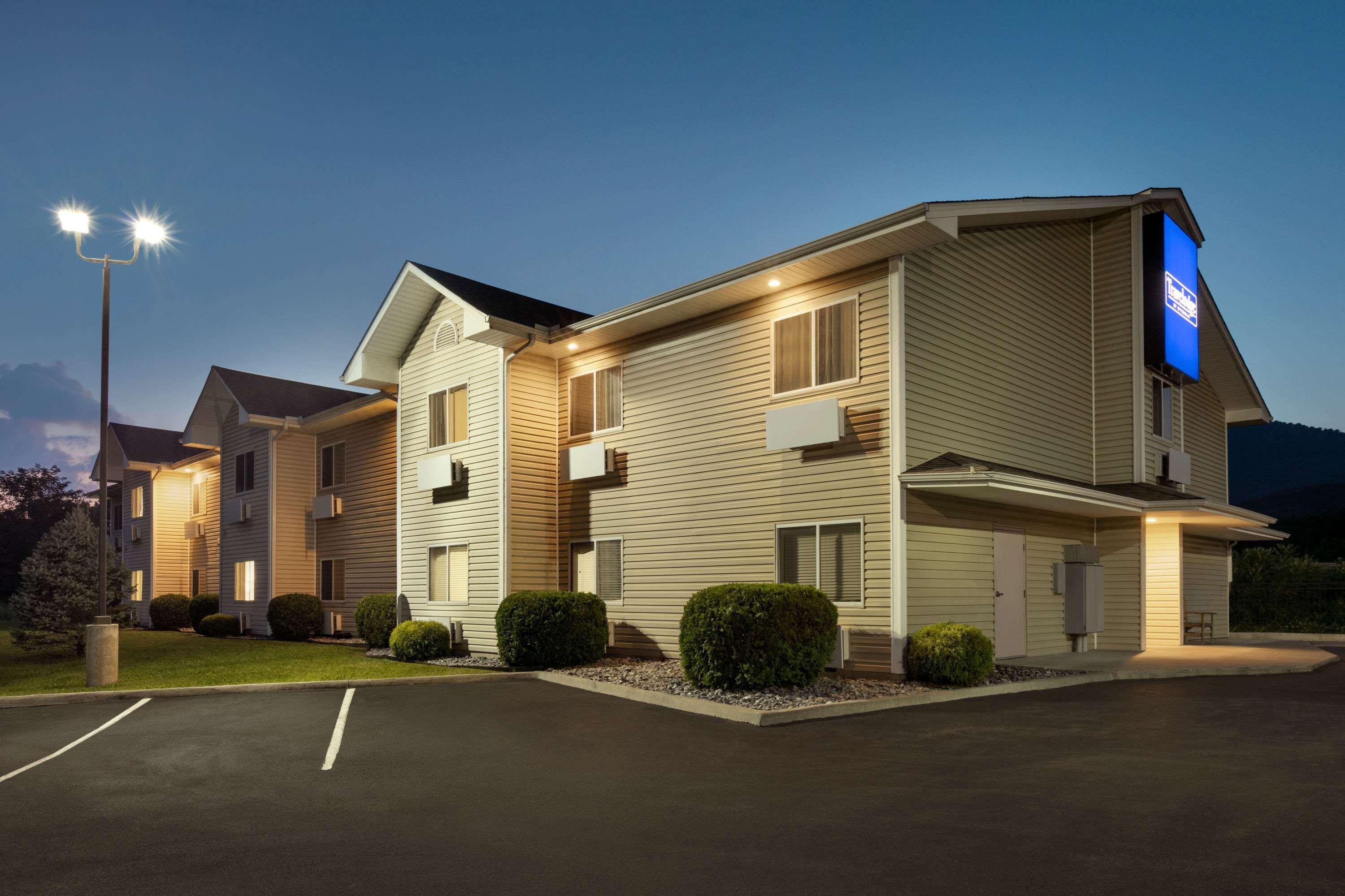 Travelodge By Wyndham Moor Near Covington Hotel